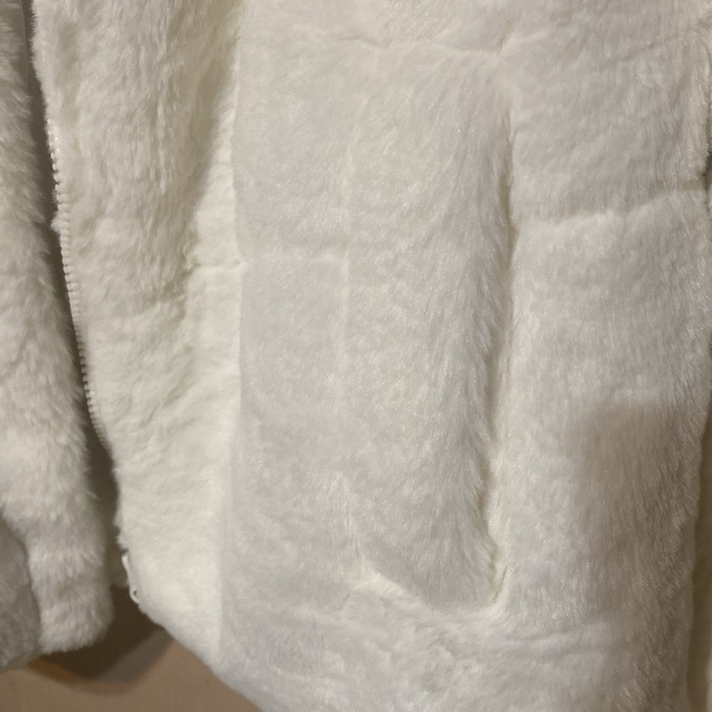 Puffer Jacket - Picture 3 of 6
